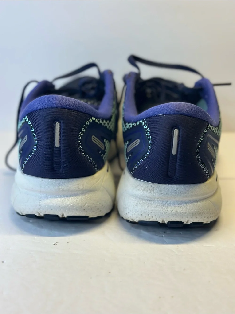 Brooks Ghost 14 Blue Running Shows Women’s Size 9 Wide 1203561D446 Teal